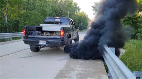 DDM Imports has agreed to pay $66,622 after an inspection of two Ford F-350s at the Canadian border in November revealed evidence of <b>tampering</b> with <b>emission</b> controls, the Environmental Protection Agency said Wednesday. . Emissions tampering fines